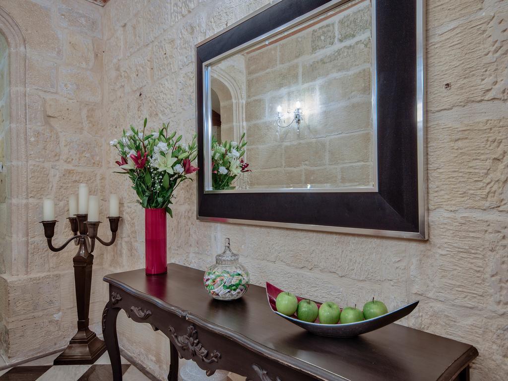Julesy'S Bnb Cospicua Exterior photo