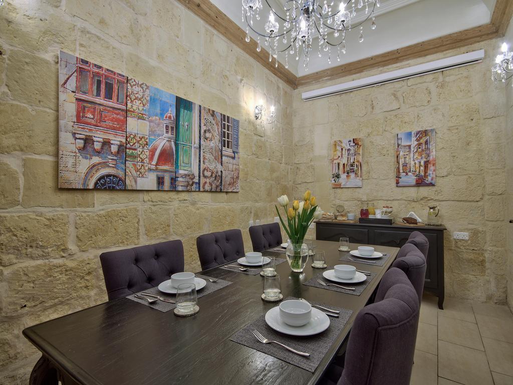 Julesy'S Bnb Cospicua Exterior photo