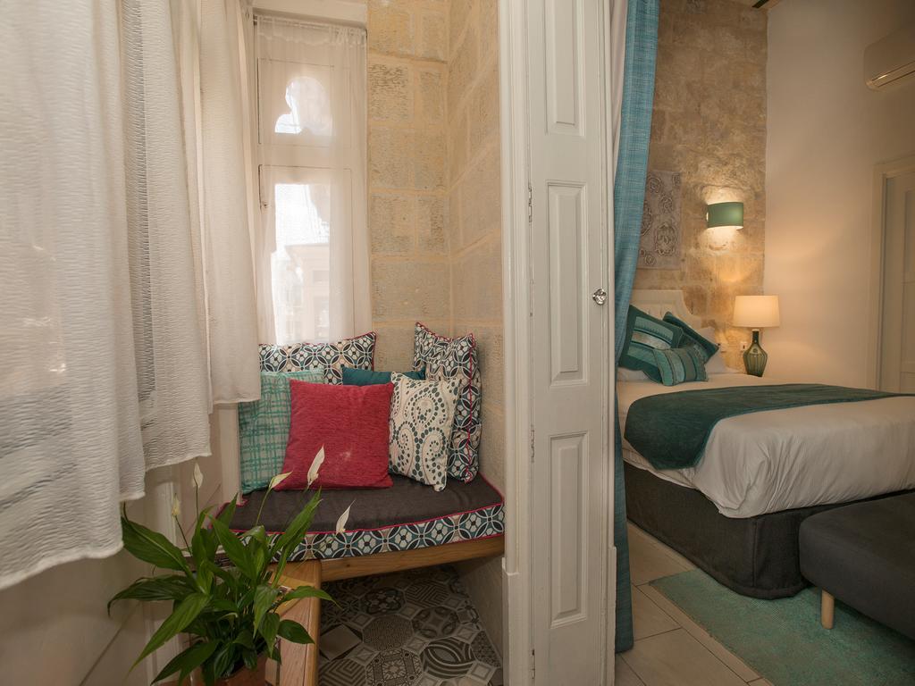 Julesy'S Bnb Cospicua Exterior photo