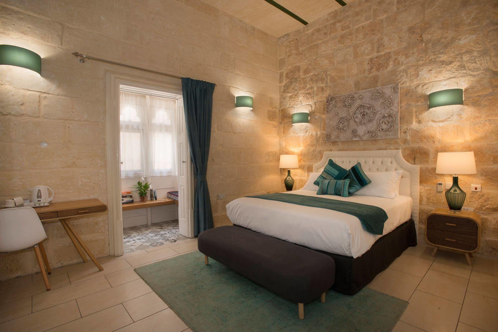 Julesy'S Bnb Cospicua Exterior photo