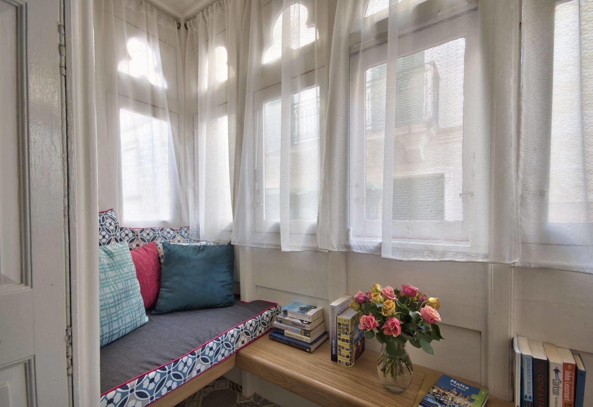 Julesy'S Bnb Cospicua Exterior photo