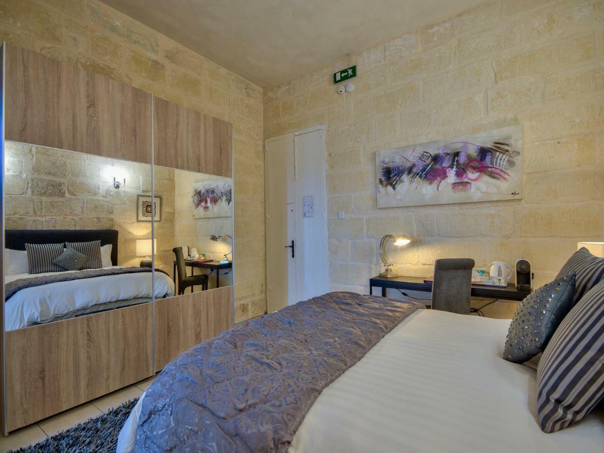 Julesy'S Bnb Cospicua Exterior photo